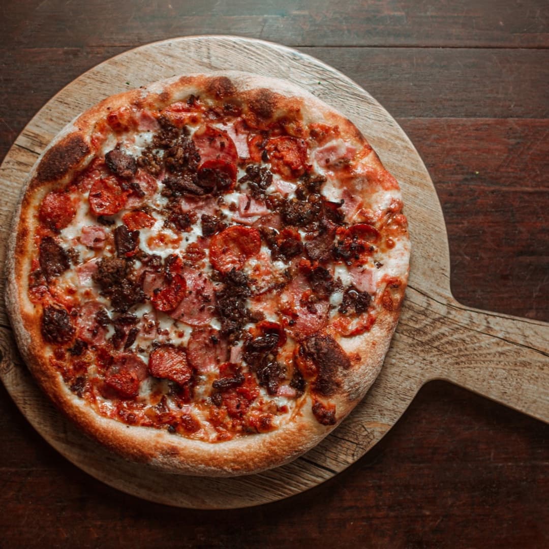 Pirilo Pizza Rústica, Dorado